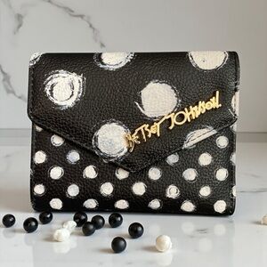 🖤🤍BETSY JOHNSON🖤🤍Black & White Polka Dot Bifold Wallet/NWOT